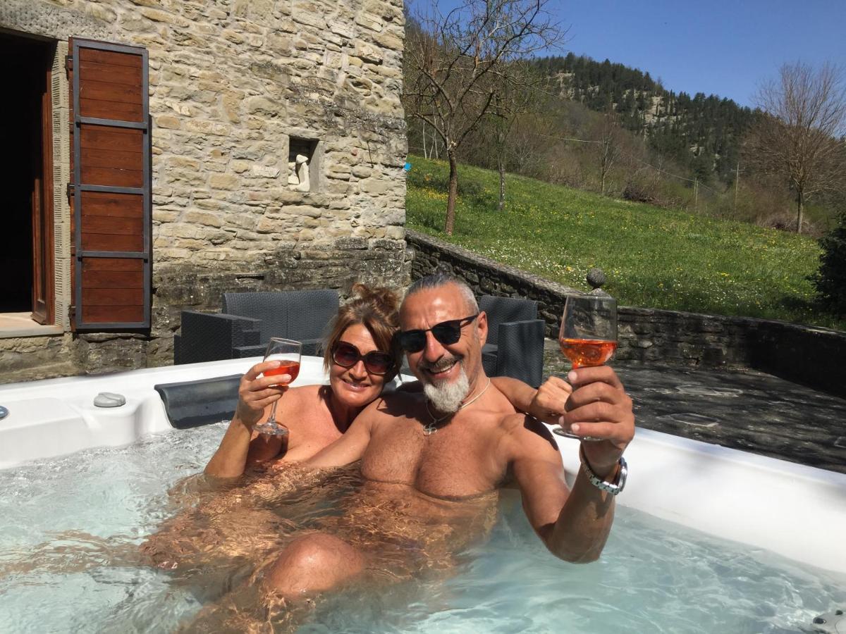 Borgo Corniola B&B Naturista Bed & Breakfast *